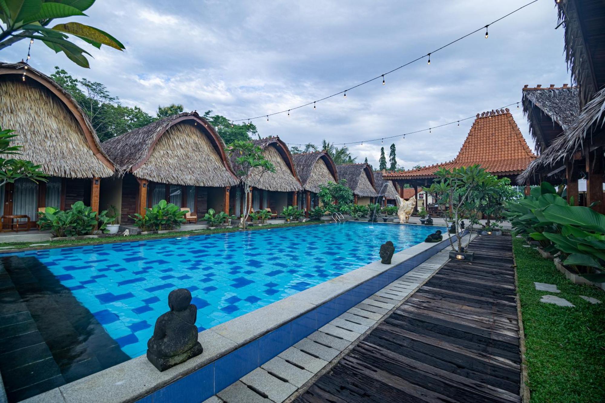 Shanaya & Cafe Magelang
